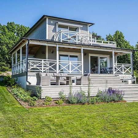 Exclusive Tranquil Villa By The Sea, Boat Available Drottningskär Exterior photo